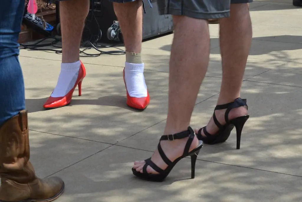 Can Men Wear Women's Shoes?